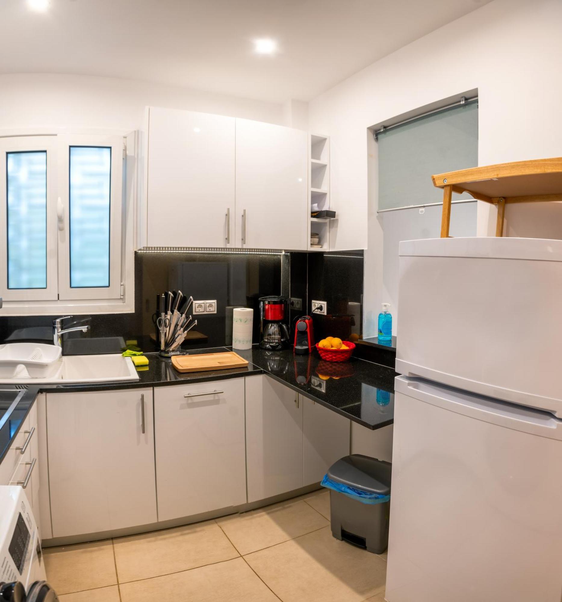 Lux 1-Bedroom Apartement Next To The Sea In Voula أثينا المظهر الخارجي الصورة