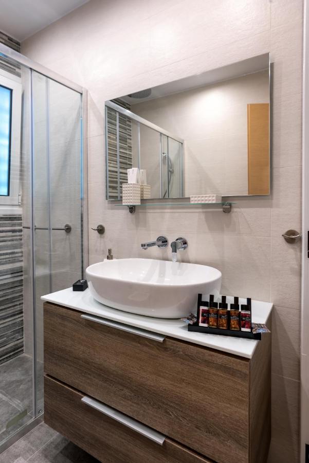 Lux 1-Bedroom Apartement Next To The Sea In Voula أثينا المظهر الخارجي الصورة